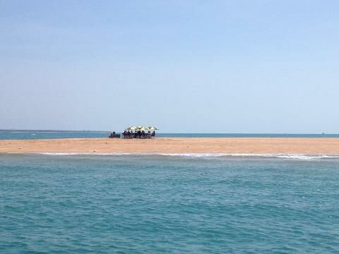 Destination: Fannie Bay Sandbar in Darwin Harbour